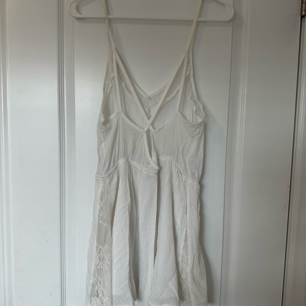 White Lace Romper - Picture 2 of 3